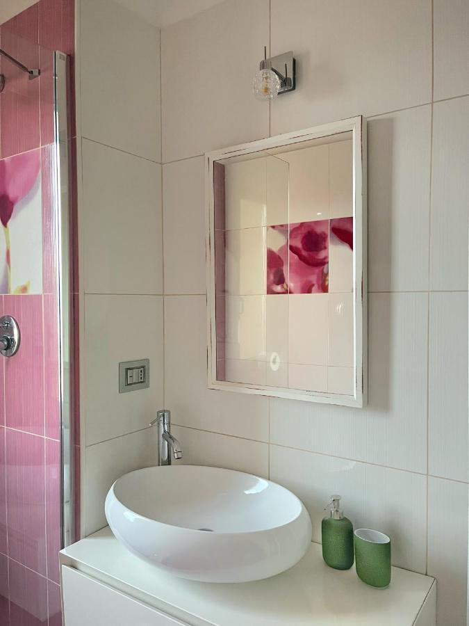Apartamento Il Nido Di Giraben Savona Exterior foto