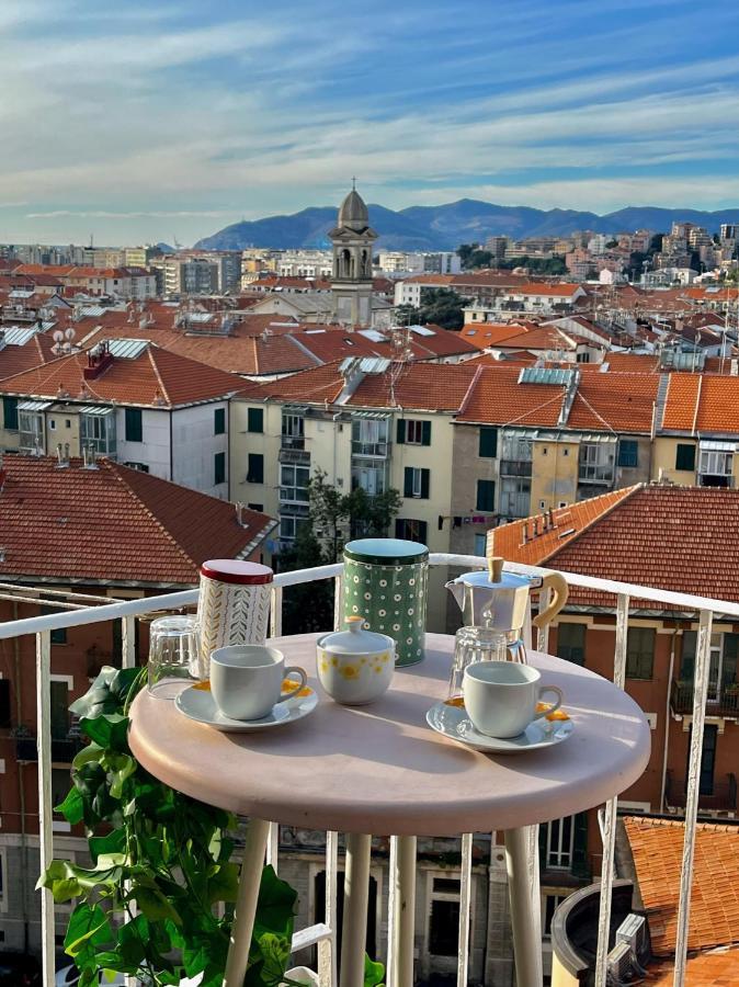 Apartamento Il Nido Di Giraben Savona Exterior foto