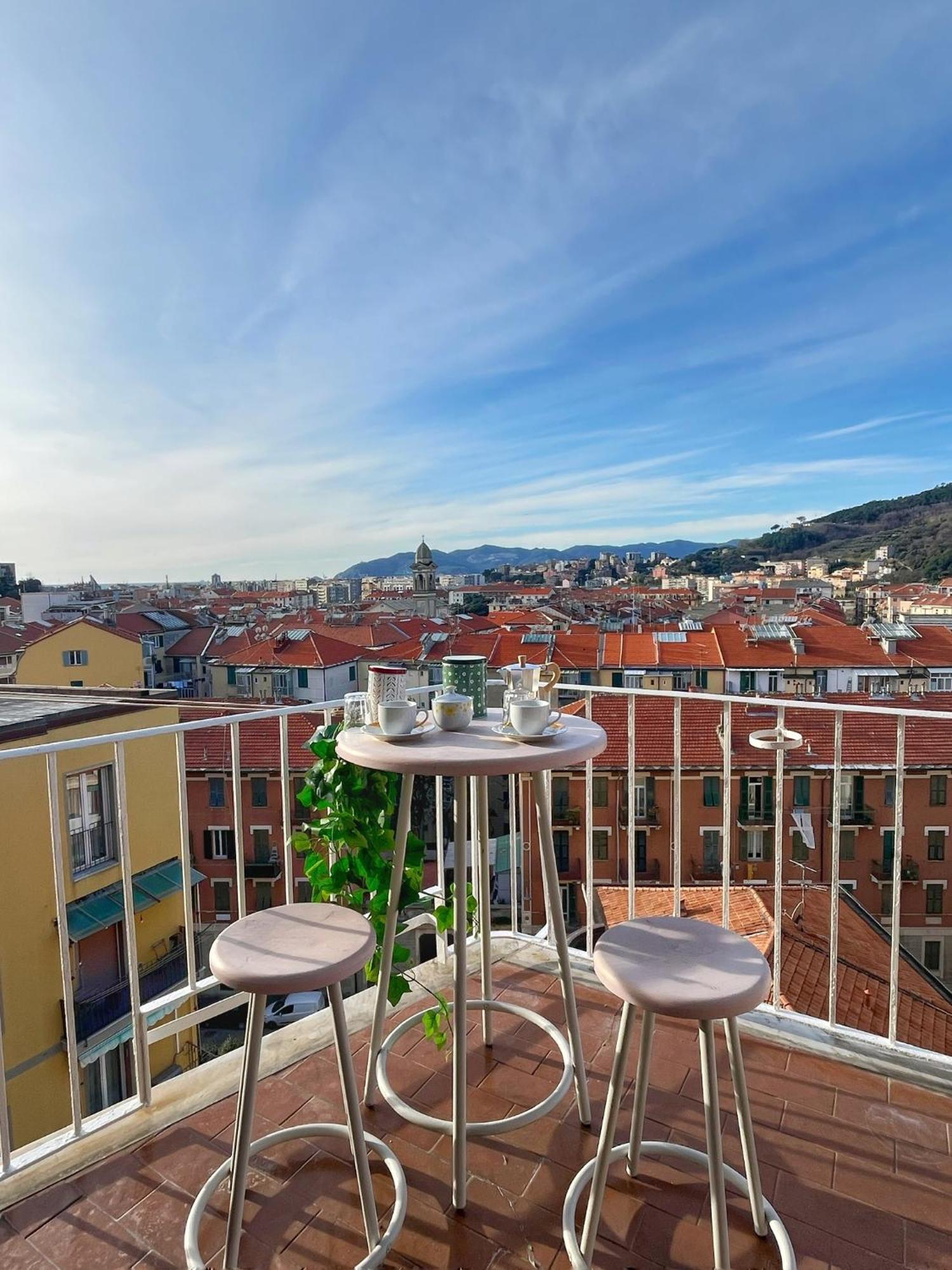 Apartamento Il Nido Di Giraben Savona Exterior foto